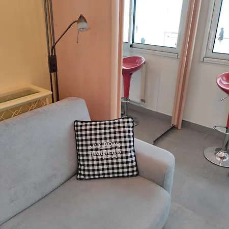 Apartment Malo-les-bains Rdc Avec Terrasse Privee En Face De La *