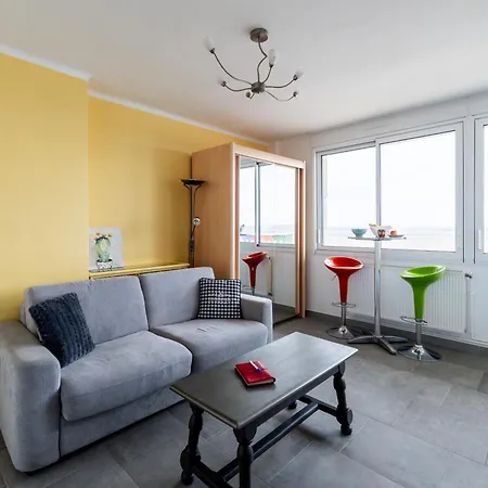 Malo-les-bains Rdc Avec Terrasse Privee En Face De La * Dunkirk