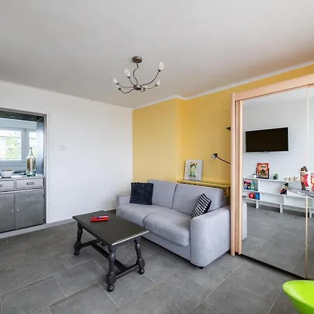 Malo-les-bains Rdc Avec Terrasse Privee En Face De La Apartamento Dunkirk